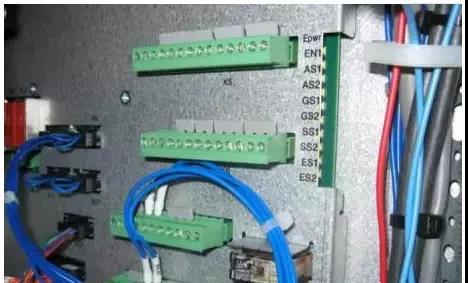 詳解ABB工業(yè)機器人控制柜的構成