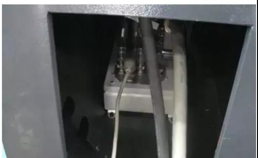 詳解ABB工業(yè)機器人控制柜的構成